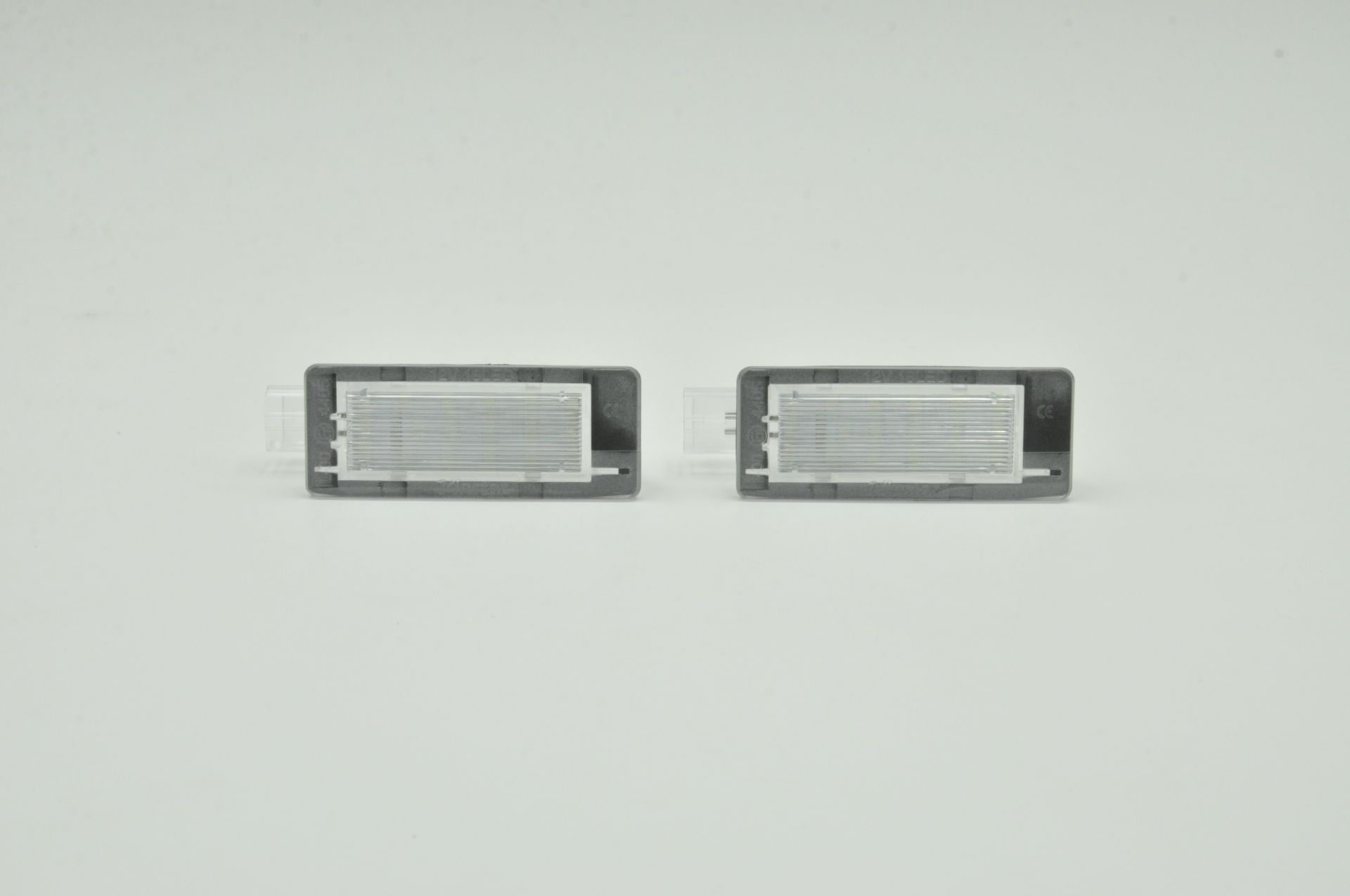 products/993/svetla tablice laguna.jpg - LED SIJALICE ZA OSVETLJENJE TABLICE - RENAULT 032402 - Xenon Svetla Beograd